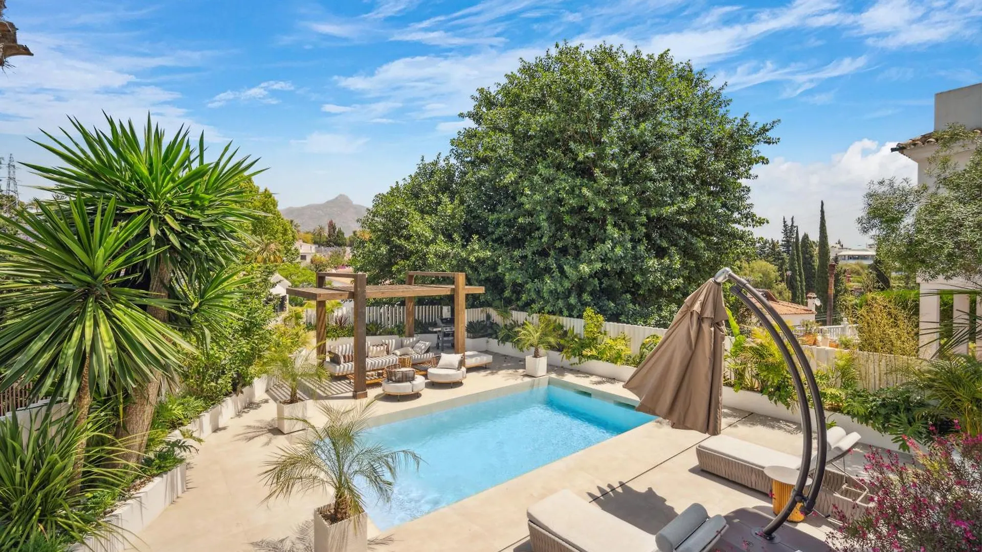 Villa Nueva Andalucia Marbella